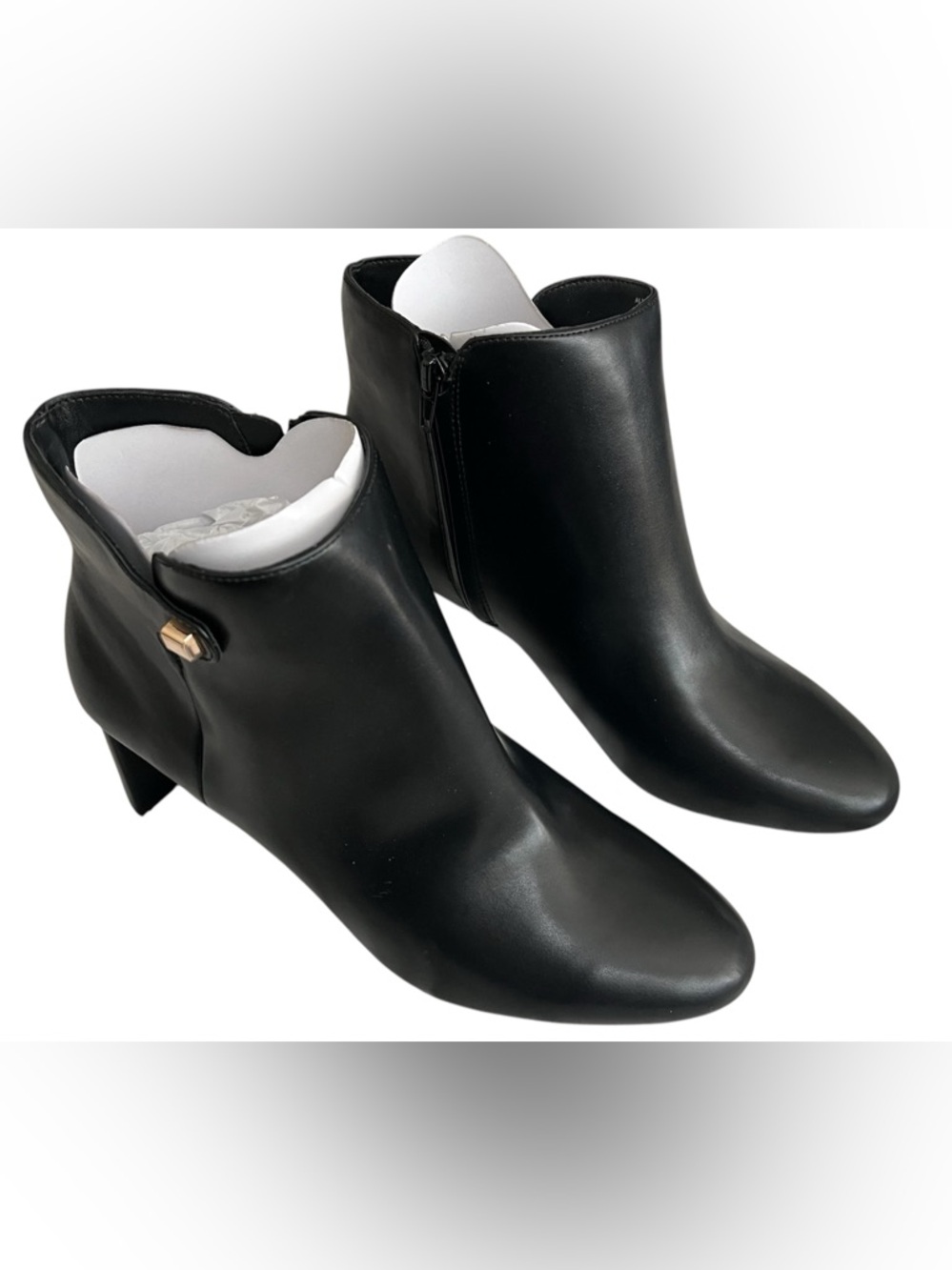 NWOT Alfani Womens Paam Black Almond Toe Heeled Ankle Boot Booties